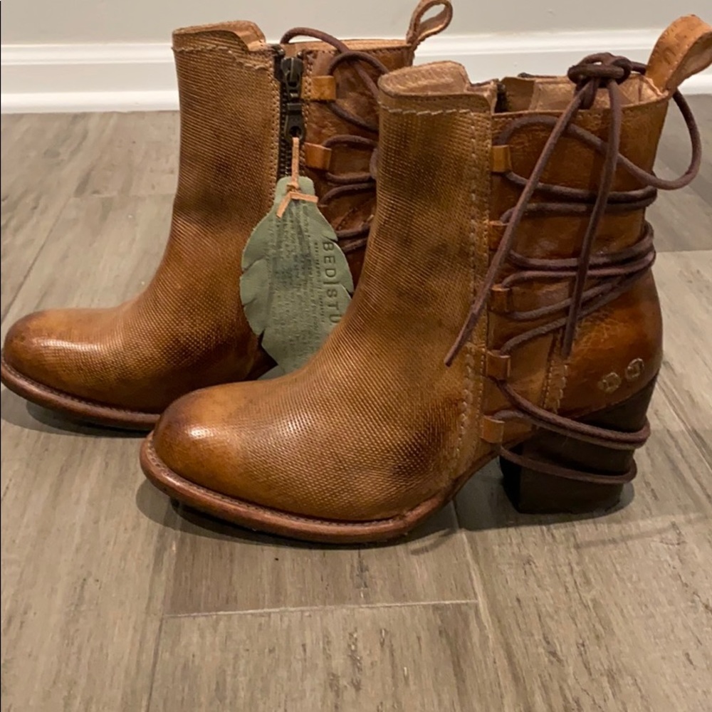 Ankle boots